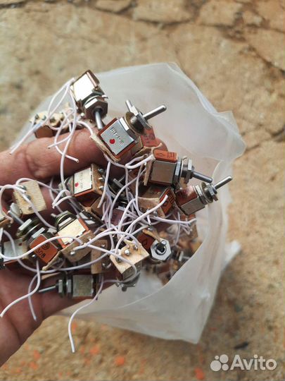 Выключатель, тумблер п1т-1-1в