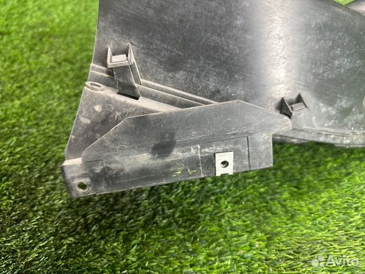 Воздуховод охлаждения тормозов передний правый Bmw