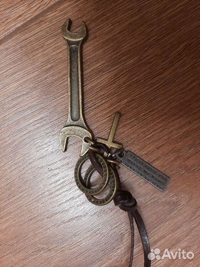 Подвеска гаечный ключ крест кожаный шнурок