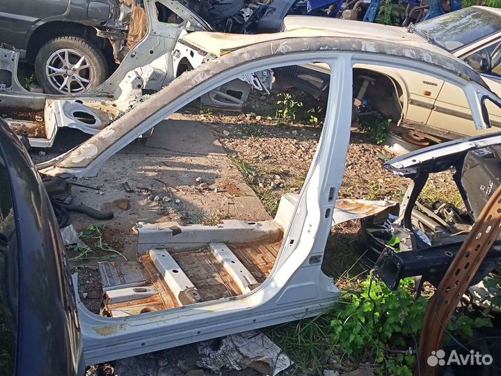 Левая боковая часть кузова ниссан альмера g15