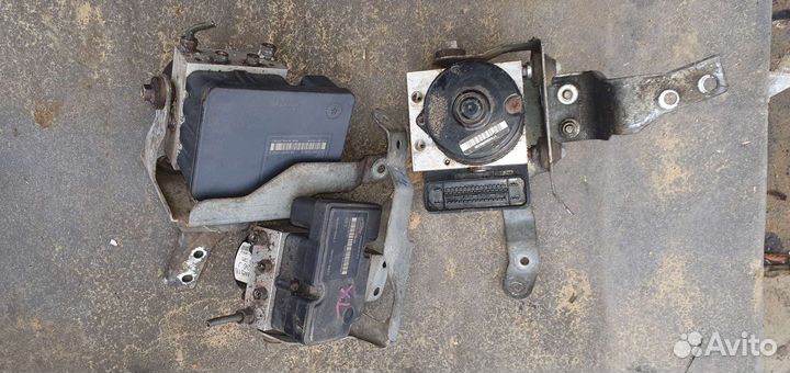 Мицубиси Аутлендр XL блок абс