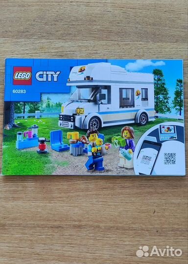 Lego city 60283 Отпуск в доме на колёсах