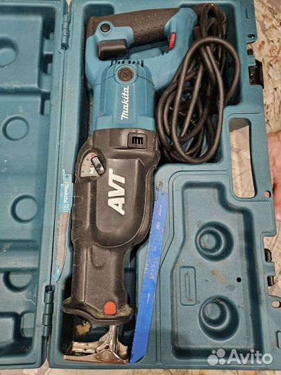 Сабельная пила makita jr3070ct