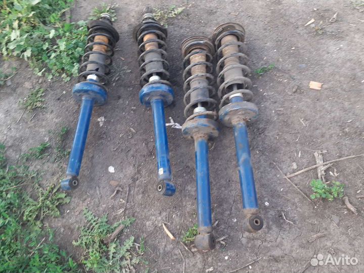 Амортизаторы на volkswagen задние