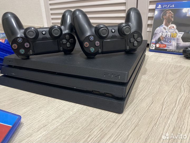 Sony PlayStation 4 PRO +550игр +2дж