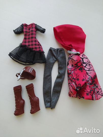 Аутфит и аксессуары Монстер хай/Эвер афтер хай