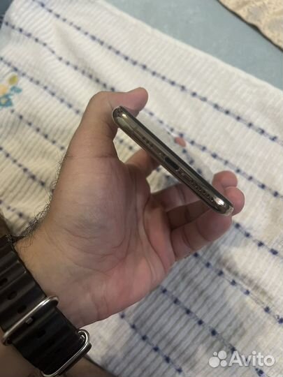 iPhone Xs, 64 ГБ