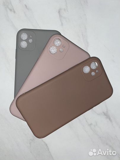 Чехол на iPhone 11