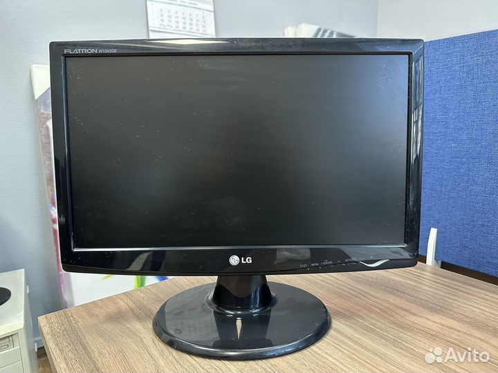 Монитор Acer и LG 19 дюймов