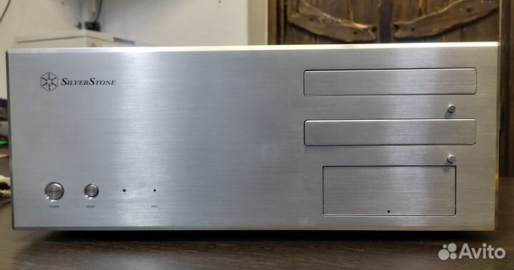 Корпус SilverStone Grandia LC17S + DVD+BD Rewriter