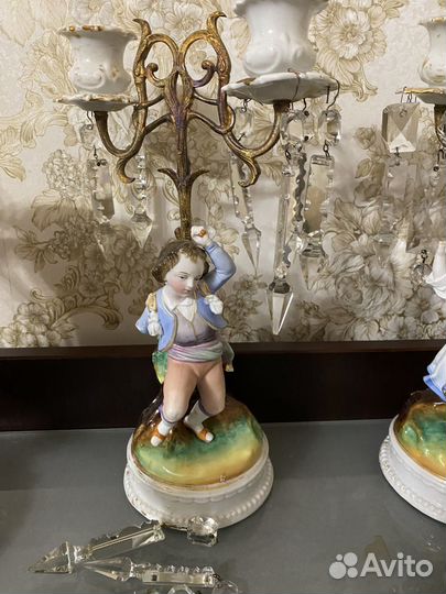 Фарфоровый подсвечник