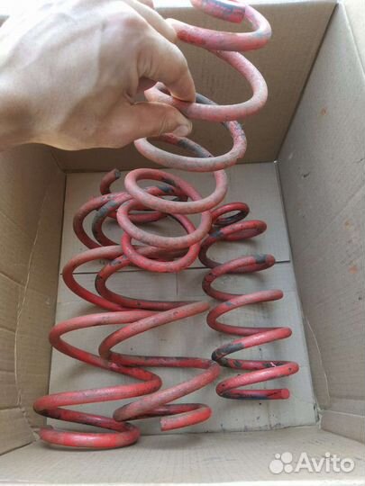 Пружины с занижение на ладу весту -30