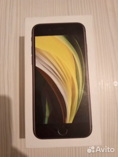 iPhone SE (2020), 64 ГБ