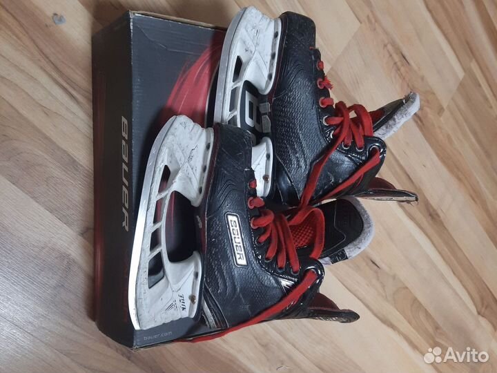 Детские хоккейные коньки bauer vapor X700