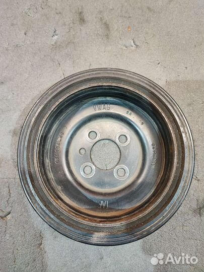 Шкиф коленвала Volkswagen Tiguan 5N1 2.0 TDI