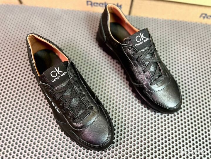 Кроссовки Calvin Klein модные