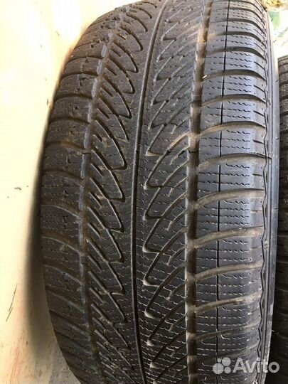 Goodyear UltraGrip 8 225/55 R17 97H
