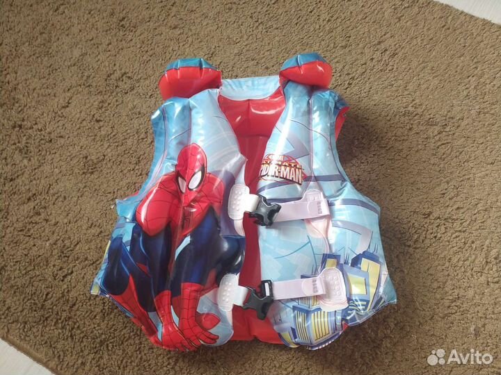 Плавательный жилет детский