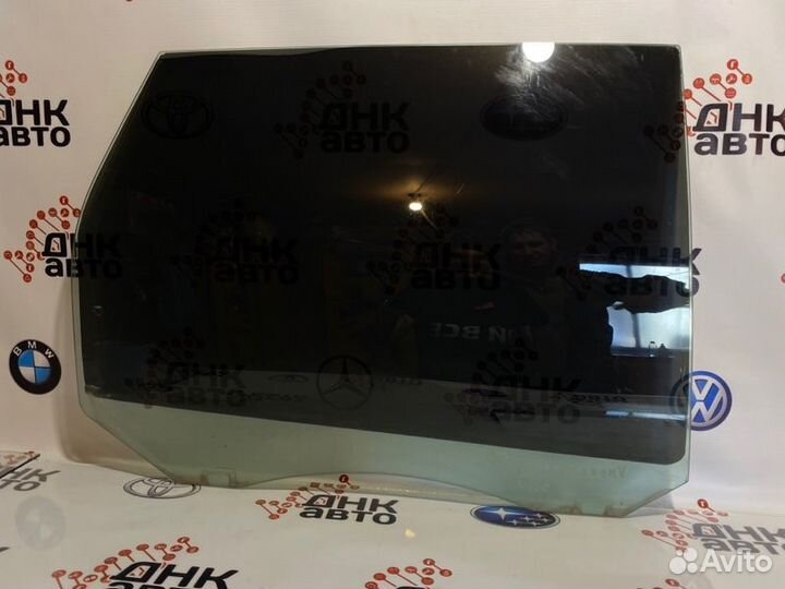 Стекло двери заднее правое Ford Focus 2 универсал