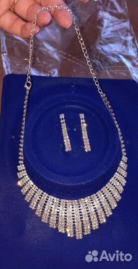 Колье, сережки