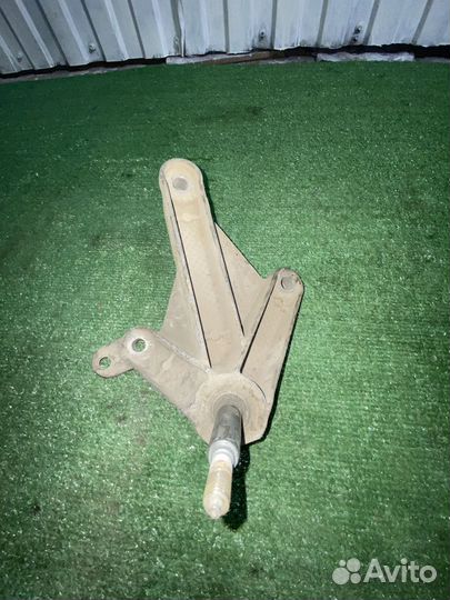 Кронштейн кпп logan