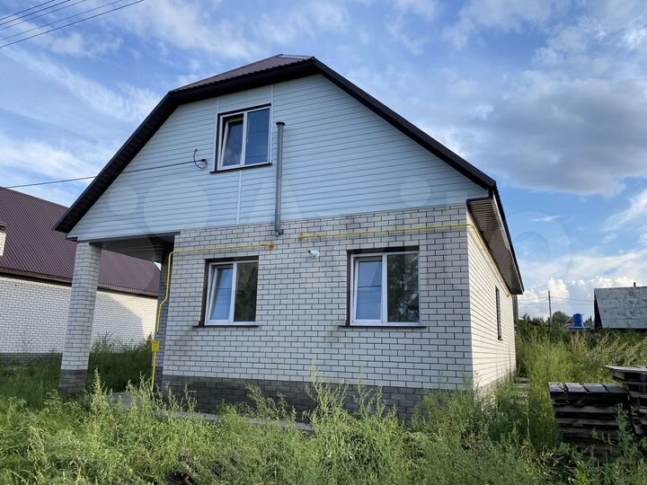 Коттедж 100 м² на участке 5 сот.