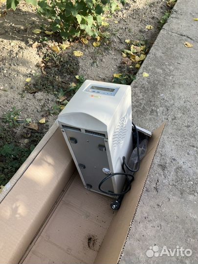 Стабилизатор напряжения