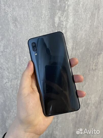 Телефон samsung galaxy A30