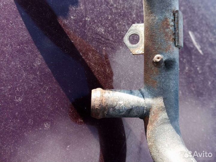 Трубка охлаждения Volkswagen Passat B3 1992