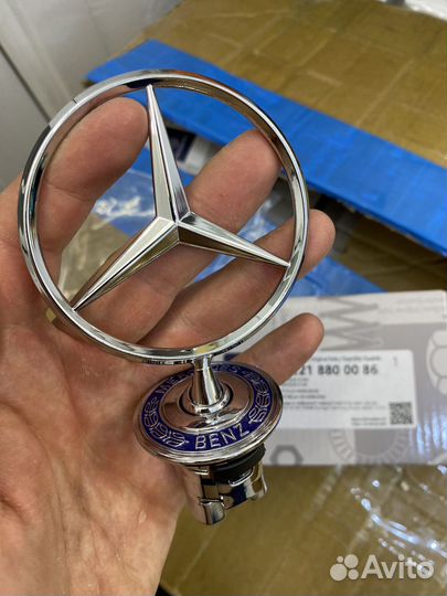 Эмблема на капот Mercedes W212 W221 W211 W204