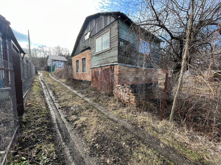 Дача 64 м² на участке 10 сот.