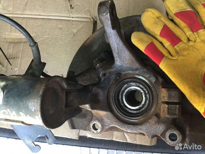 Подвеска Митсубиси Каризма