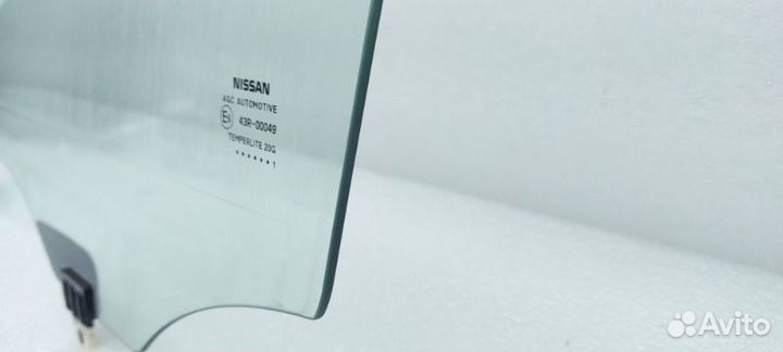 Стекло двери переднее левое Nissan X-Trail T31