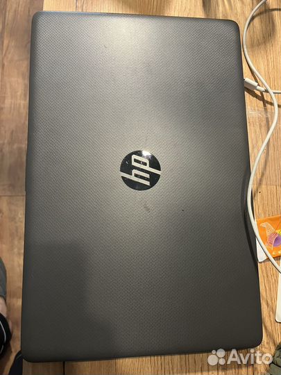 Ноутбук HP 250 G7