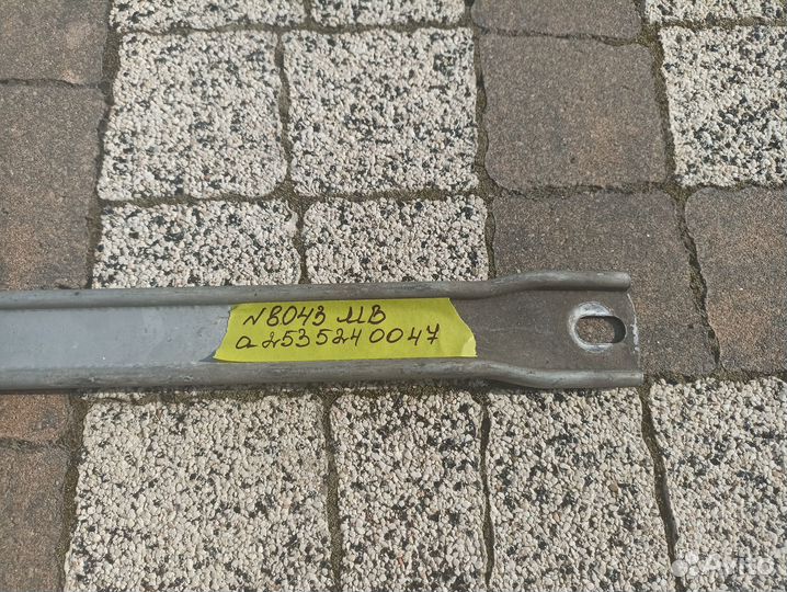 Распорная планка Mercedes W253