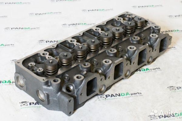 Головка блока цилиндров в сборе Nissan TD25 Atlas