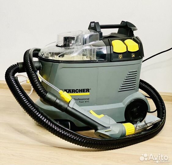 Профессиональный моющий пылесос Karcher