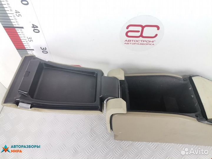 Подлокотник Volvo S80 2 2009 39804759