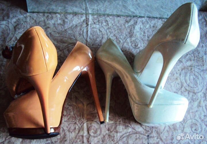 Лабутены разные