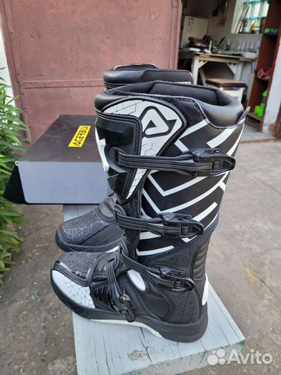 Кроссовые мото боты