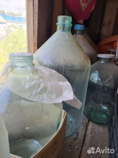Бутыли стеклянные 20л и 10л