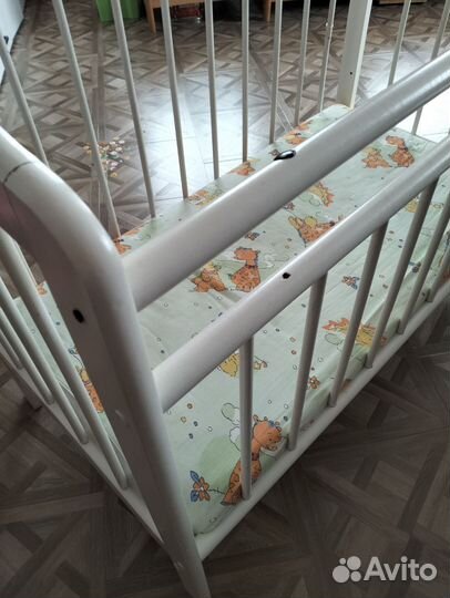 Детская кроватка