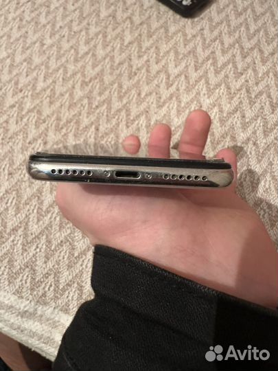 iPhone X, 64 ГБ