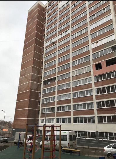 2-к. квартира, 61,3 м², 1/16 эт.