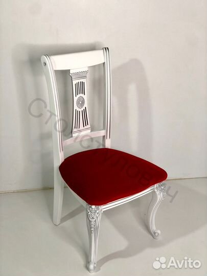 Столы и стулья