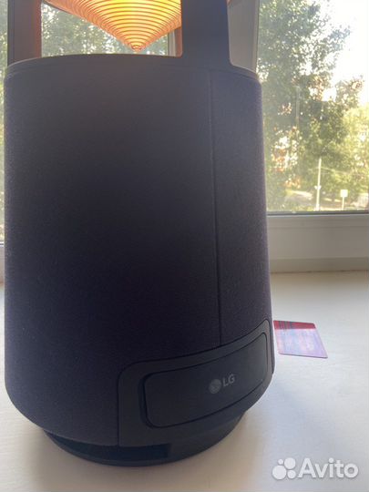 Портативная акустическая колонка LG RP4