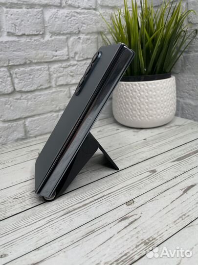 Samsung Galaxy Z Fold4, 12/512 ГБ