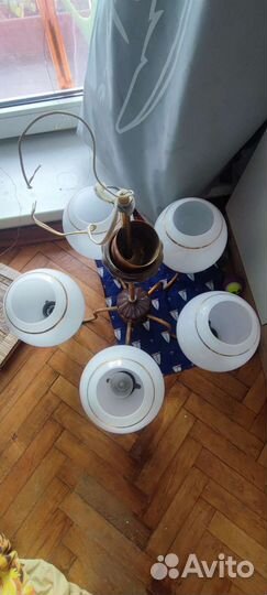 Люстра 5и рожковая с плафонами