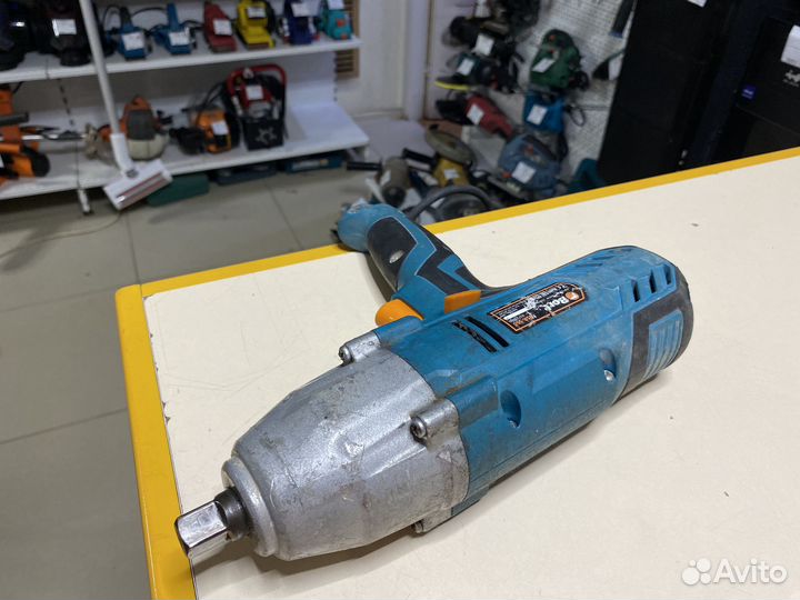 Гайковерт Bort BSR 550 (шур)