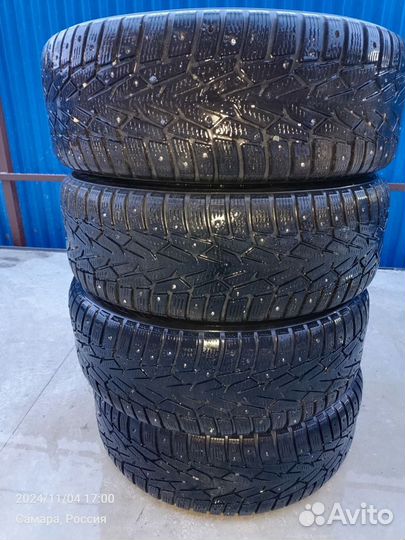 Nokian Tyres Hakkapeliitta 7 215/65 R16 102T